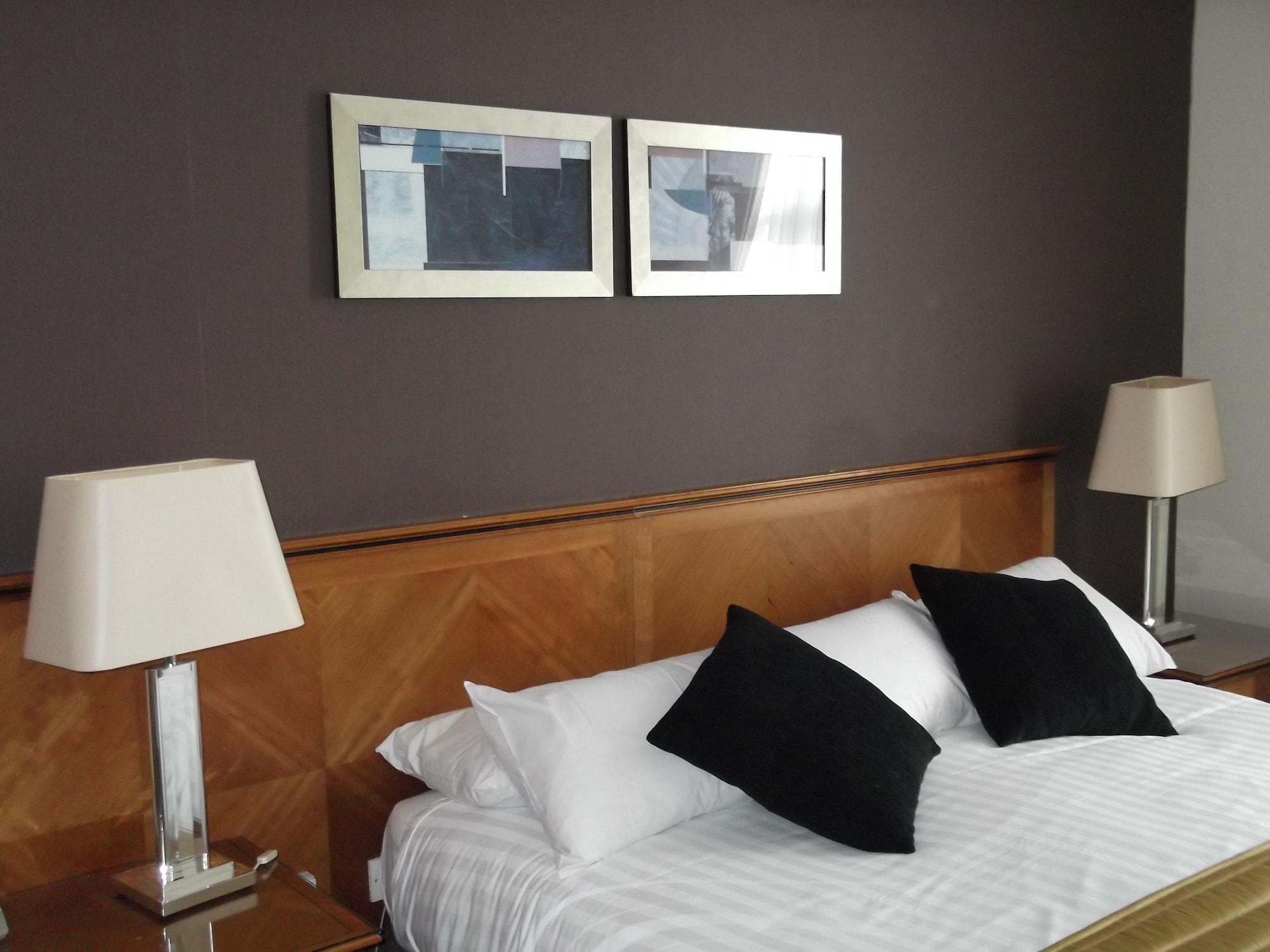 Devonshire Park Hotel Eastbourne Eksteriør billede