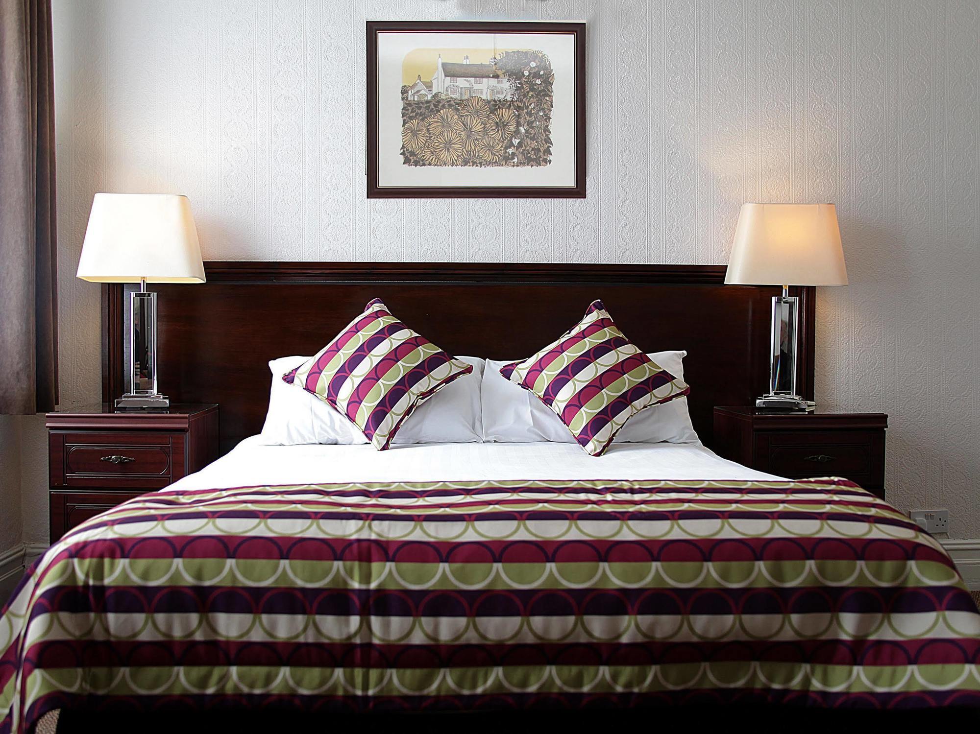 Devonshire Park Hotel Eastbourne Eksteriør billede