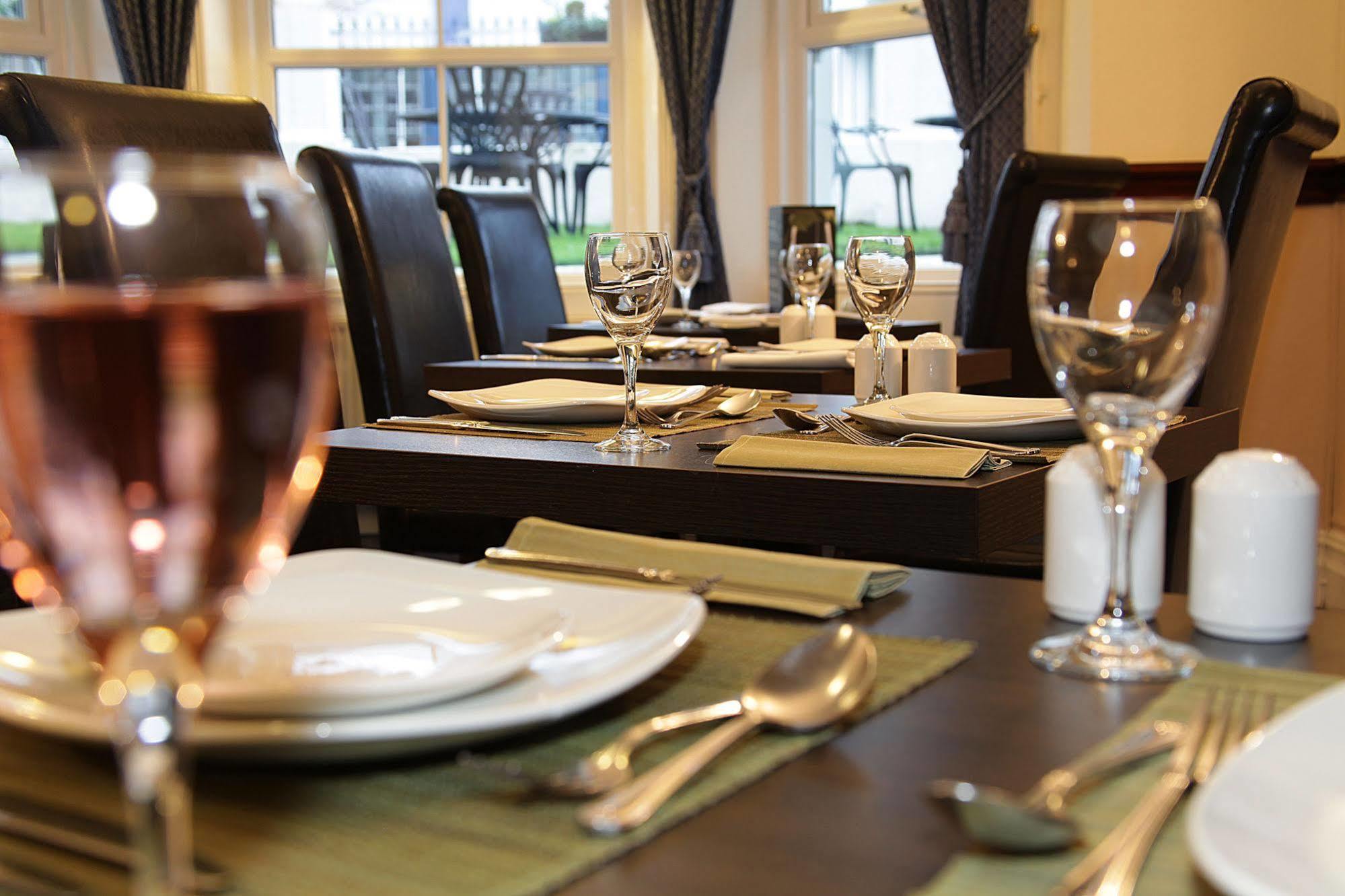 Devonshire Park Hotel Eastbourne Eksteriør billede