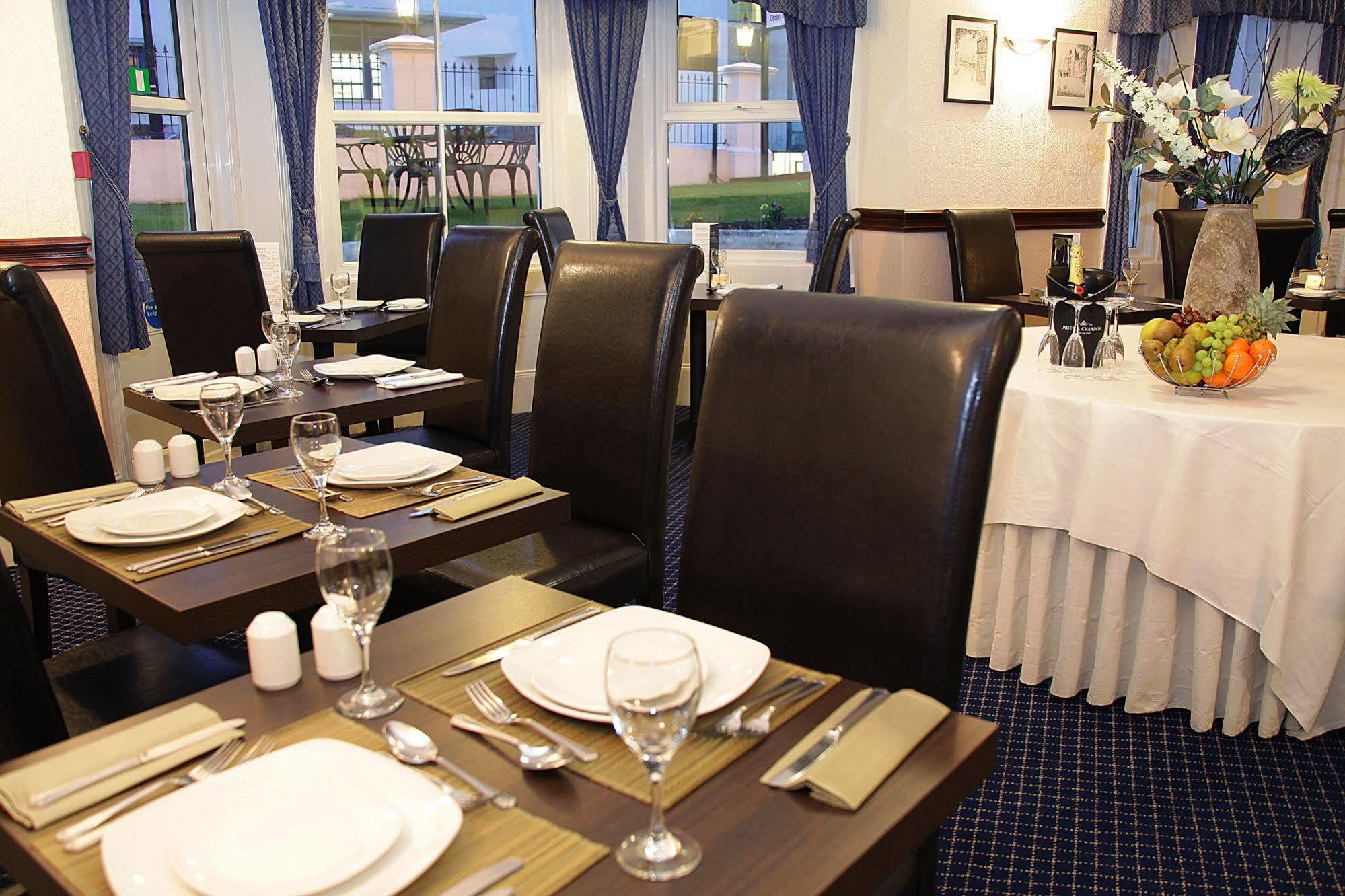 Devonshire Park Hotel Eastbourne Eksteriør billede